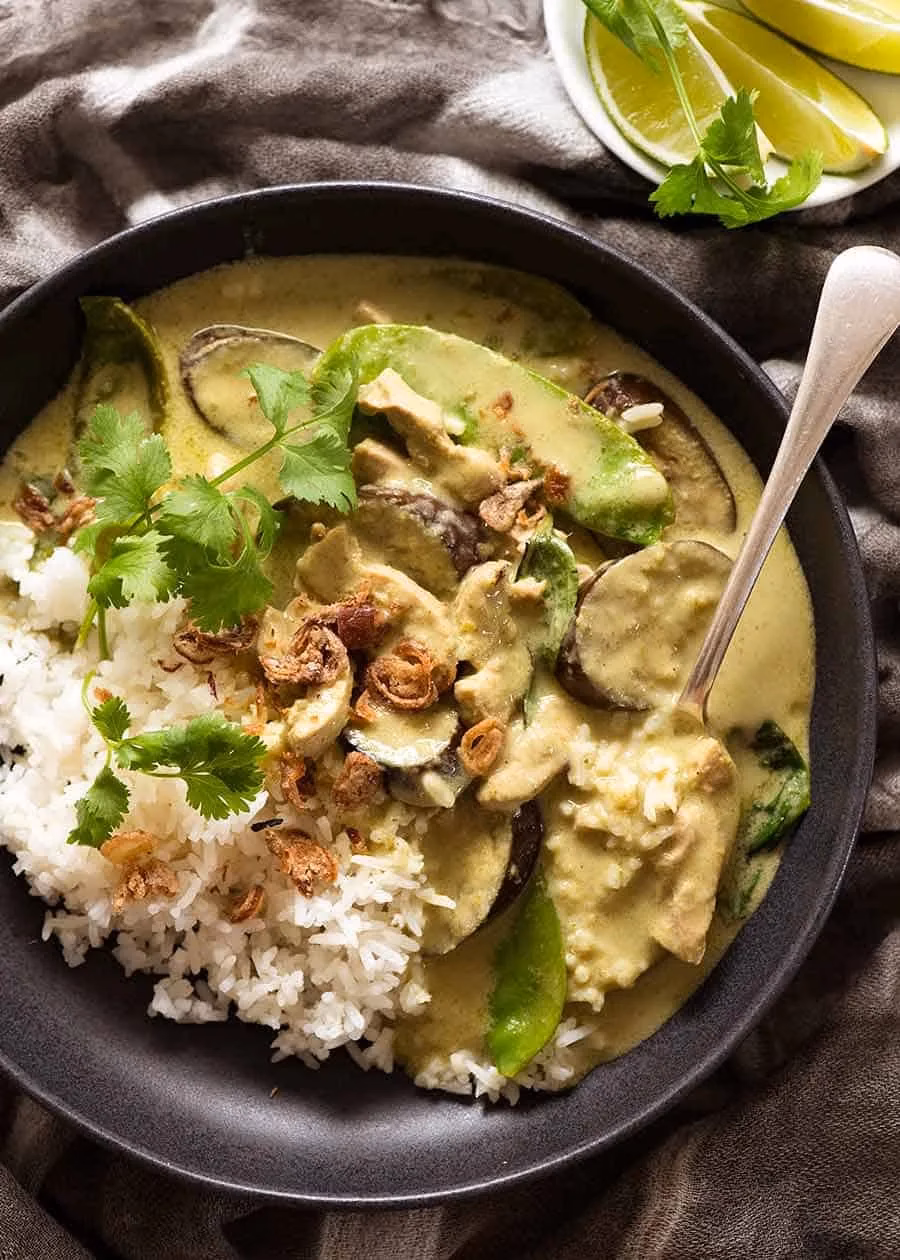 How do you make Thai curry?