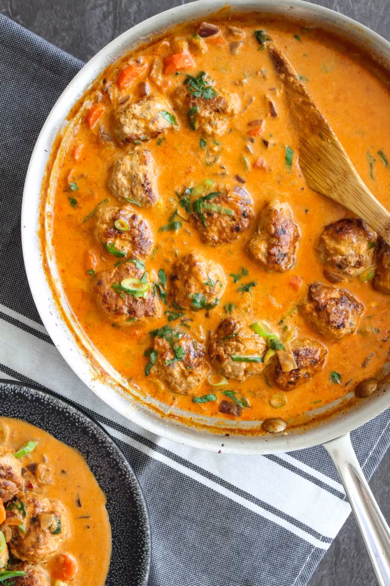 What are red curry Thai meatballs?