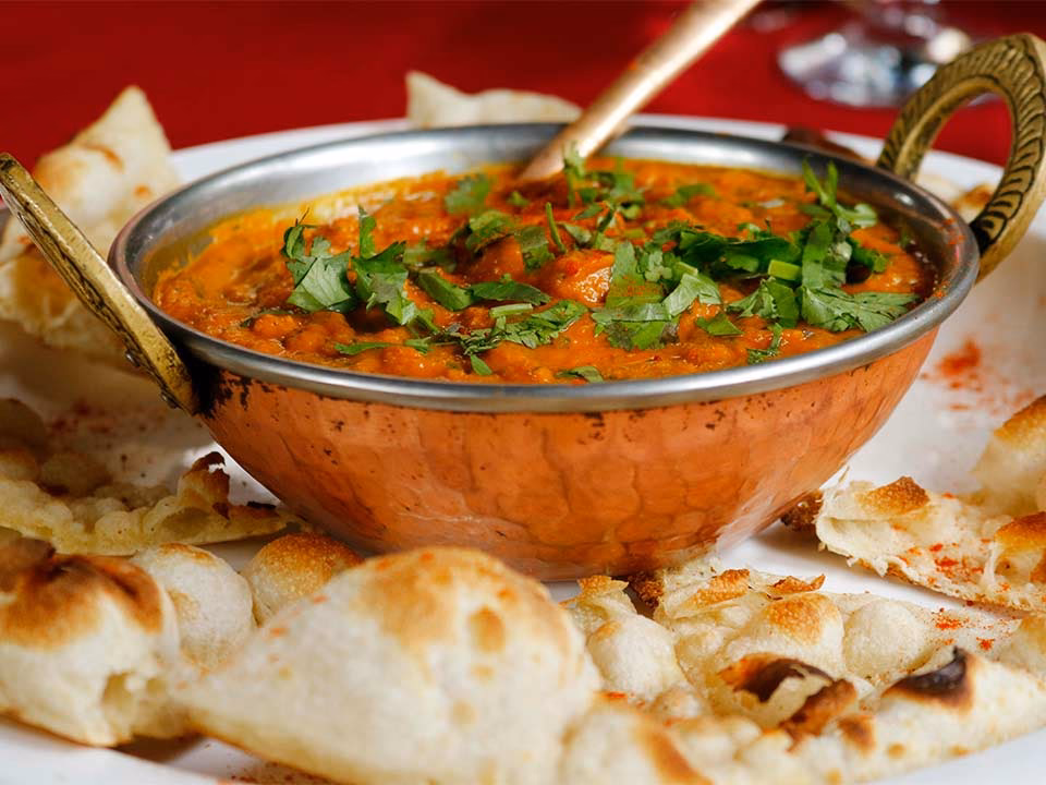 What kind of Tika do Hindu temples offer?