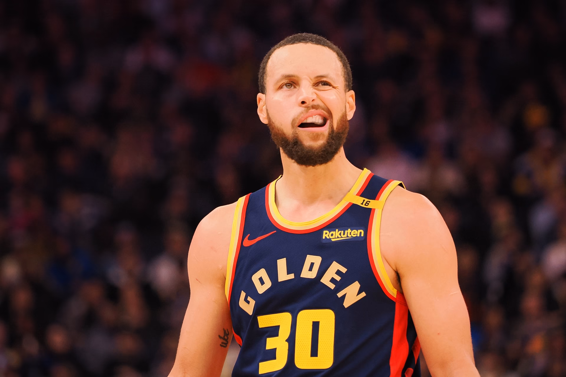 Will Stephen Curry play tonight against the Suns?